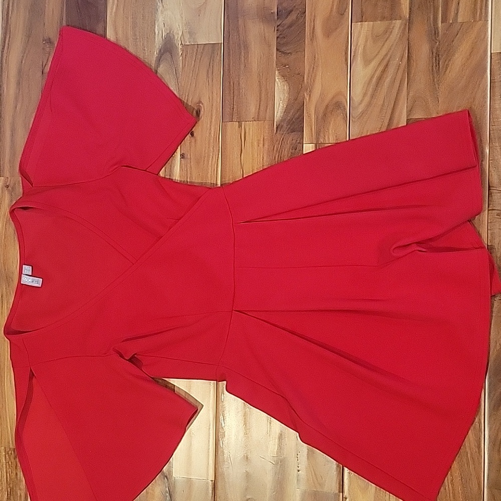ASOS v-neck slit sleeve size 4 red romper